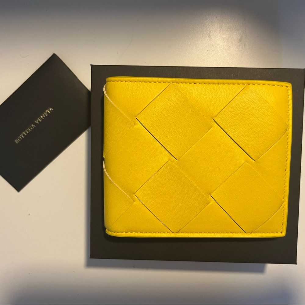 Bottega Veneta Weave Bifold Wallet -Yellow NWT